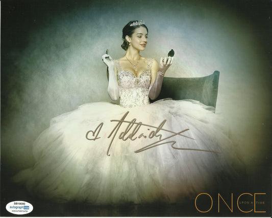 ADELAIDE KANE SIGNED ONCE UPON A TIME 8X10 PHOTO (3) ALSO ACOA CERTIFIED