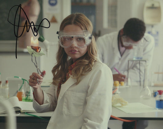 AIMEE LOU WOOD SIGNED SEX EDUCATION 8X10 PHOTO (3)