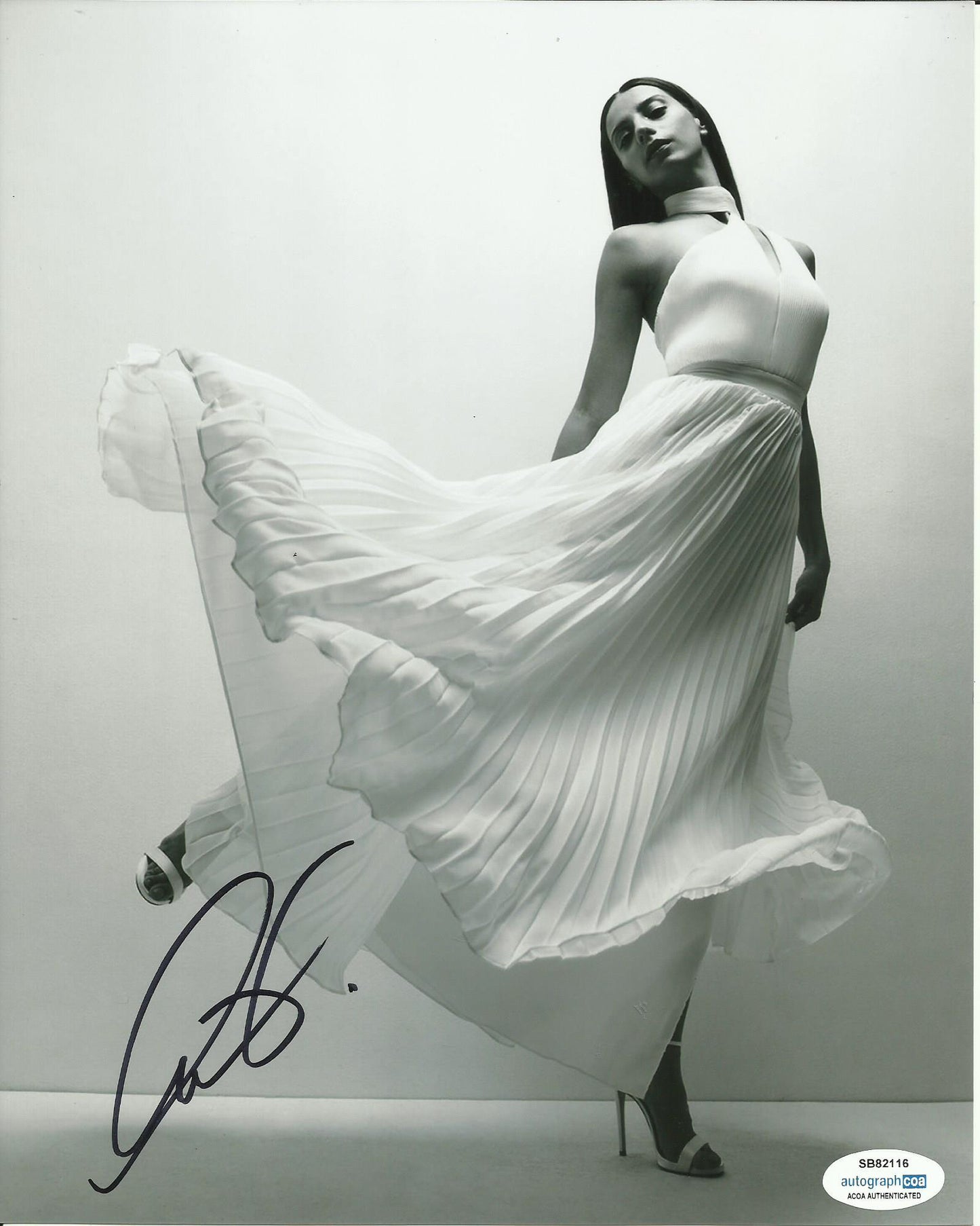 ANGELA SARAFYAN SIGNED SEXY 10X8 PHOTO (2) also ACOA certified