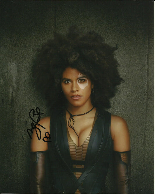 ZAZIE BEETZ SIGNED SEXY DEADPOOL 2 10X8 PHOTO (2)