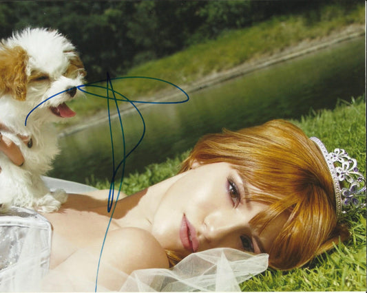 BELLA THORNE SIGNED SEXY 10X8 PHOTO (10)
