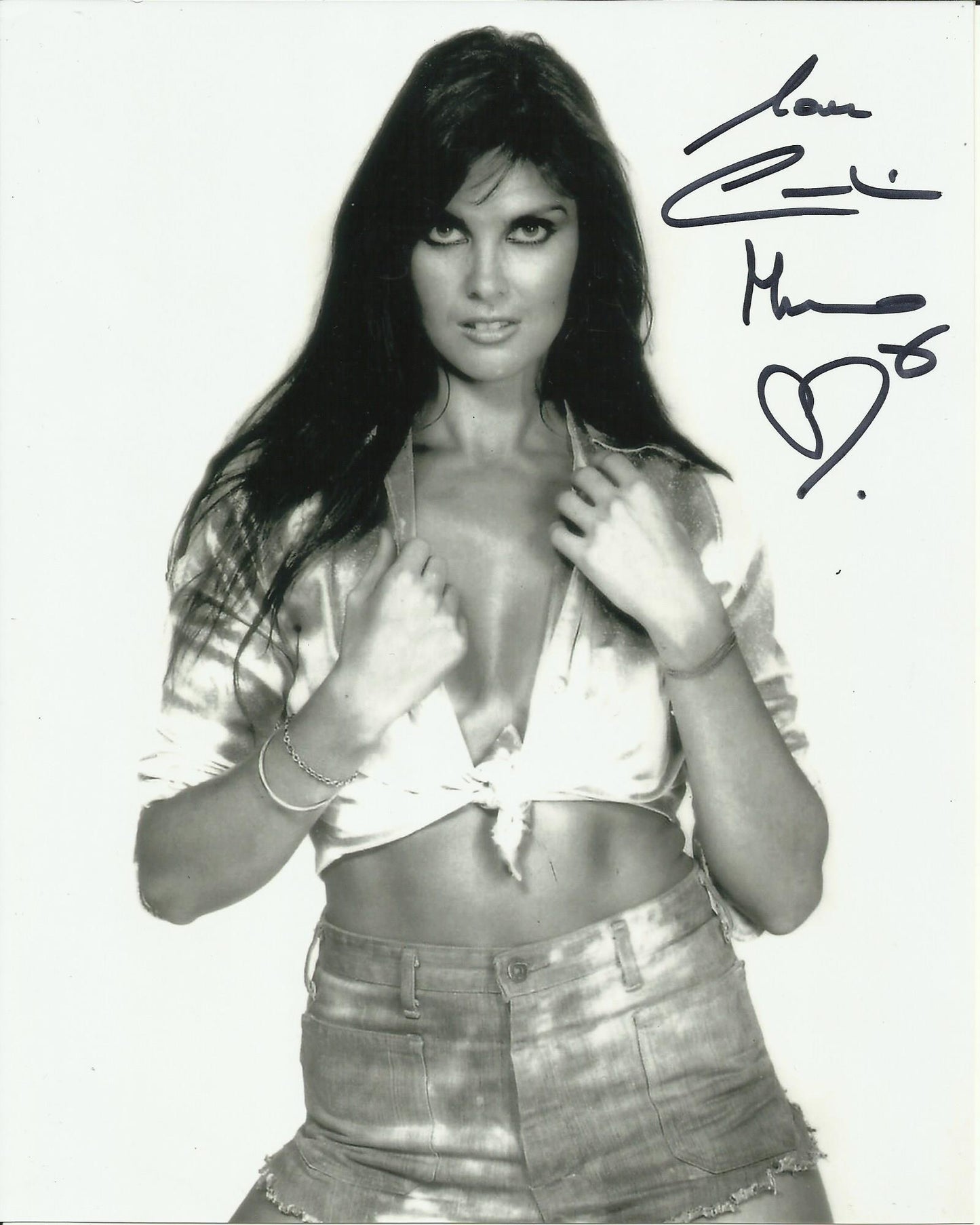 CAROLINE MUNRO SIGNED SEXY 10X8 PHOTO (9)