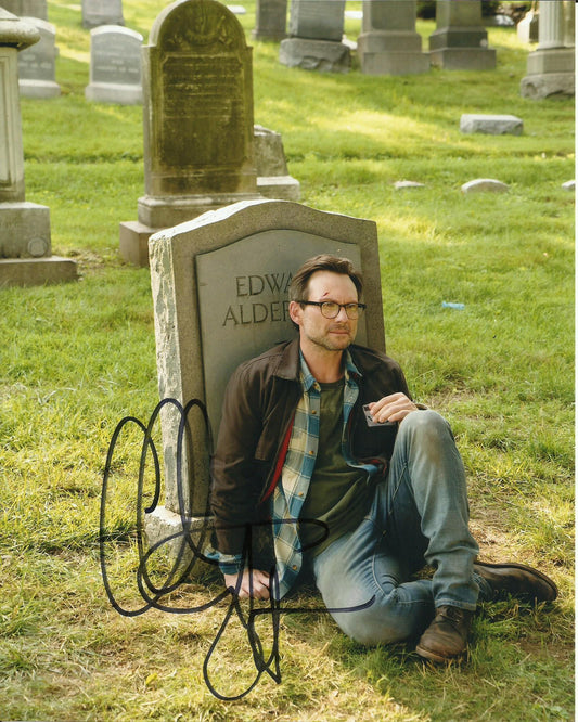 CHRISTIAN SLATER SIGNED MR ROBOT 8X10 PHOTO (3)