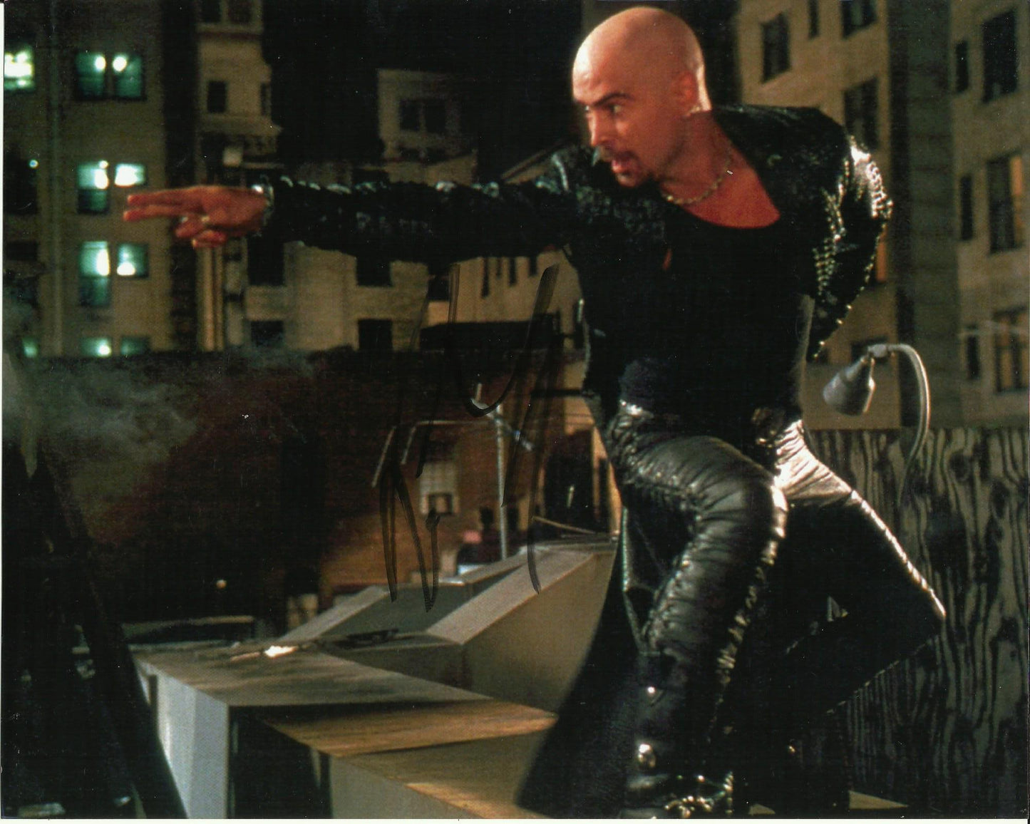 COLIN FARRELL SIGNED DAREDEVIL 8X10 PHOTO