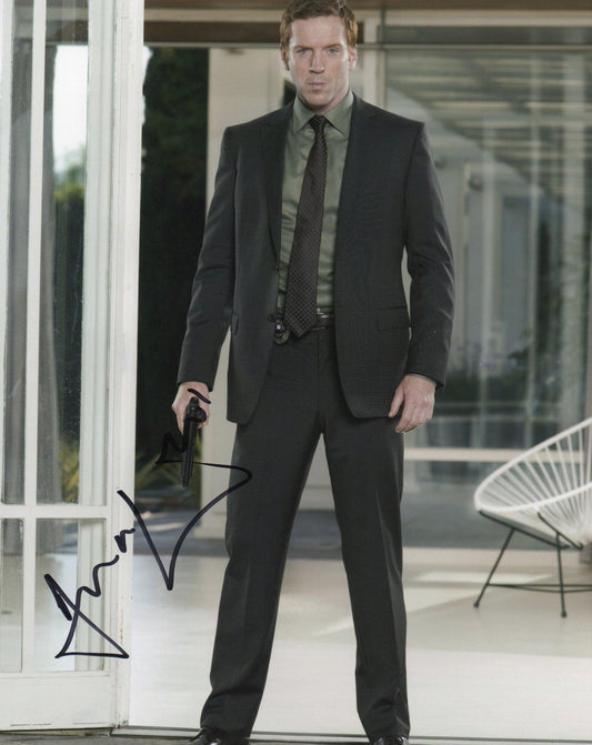 DAMIAN LEWIS SIGNED 8X10 PHOTO (1)