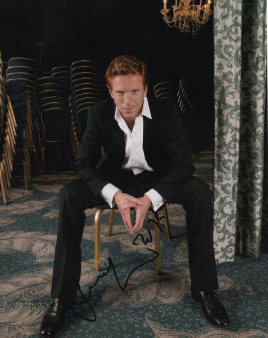 DAMIAN LEWIS SIGNED 8X10 PHOTO (2)