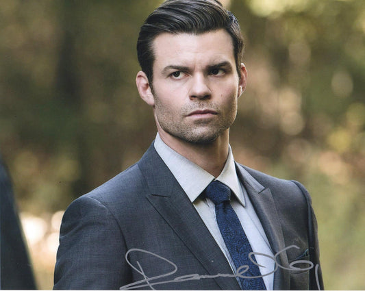 DANIEL GILLIES SIGNED THE ORIGINALS 8X10 PHOTO (21)