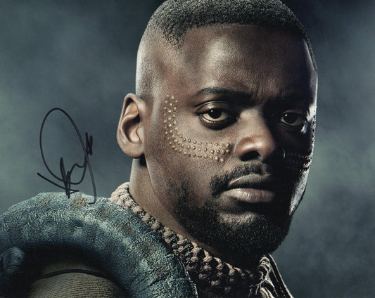 DANIEL KALUUYA SIGNED BLACK PANTHER 8X10 PHOTO (3)