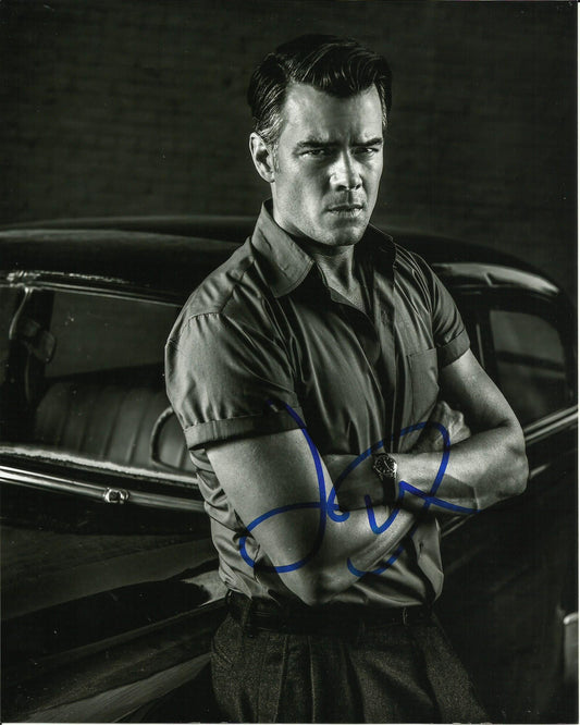 JOSH DUHAMEL SIGNED COOL 8X10 PHOTO