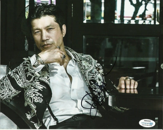 DUSTIN NGUYEN SIGNED 8X10 PHOTO (1) ALSO ACOA