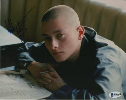 EDWARD FURLONG SIGNED AMERICAN HISTORY X 8X10 PHOTO ALSO BECKETTS (2)