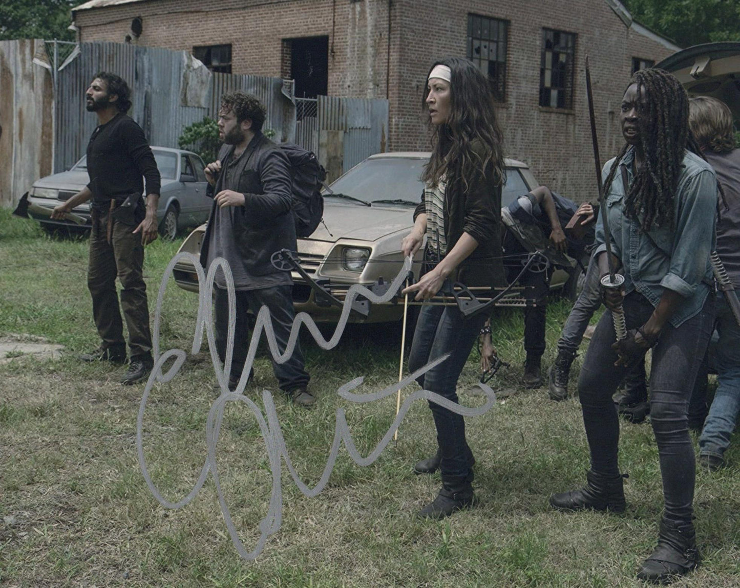 ELEANOR MATSUURA SIGNED THE WALKING DEAD 8X10 PHOTO (4)