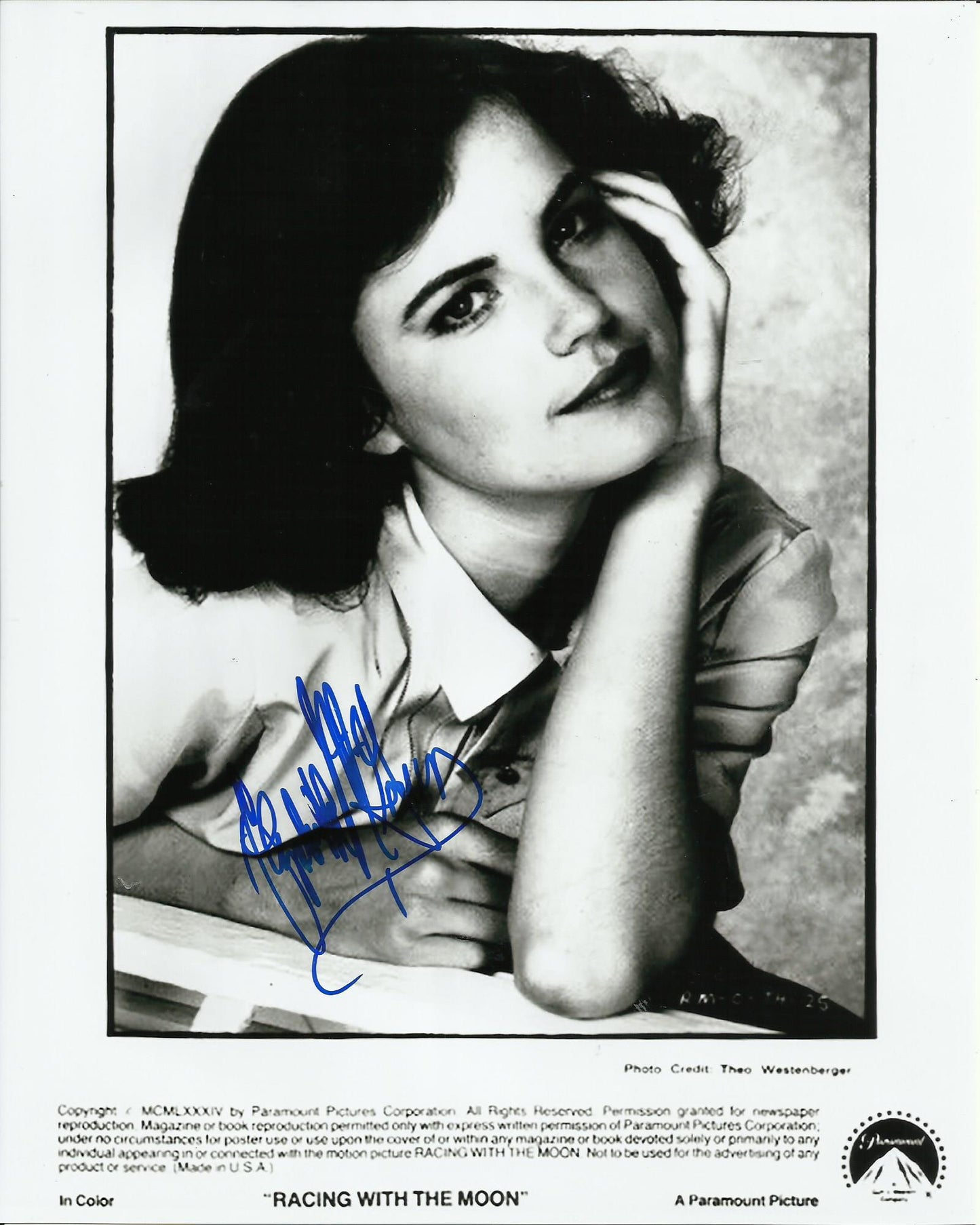 ELIZABETH McGOVERN SIGNED RACING WITH THE MOON 10X8 PHOTO (1)