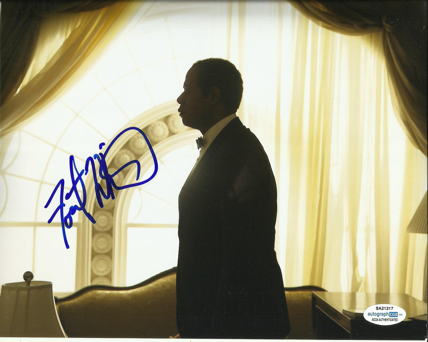FOREST WHITAKER SIGNED THE BUTLER 8X10 PHOTO (1) ALSO ACOA CERTIFIED