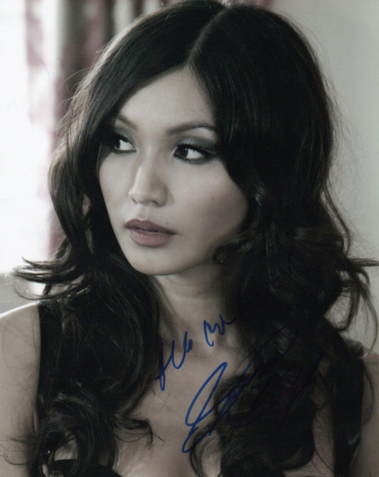 GEMMA CHAN SIGNED SEXY 10X8 PHOTO (4)