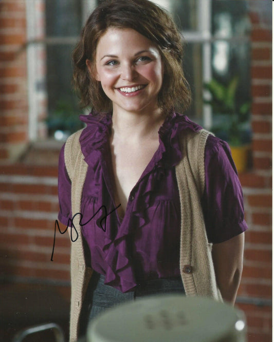 GINNIFER GOODWIN SIGNED SEXY 10X8 PHOTO (2)