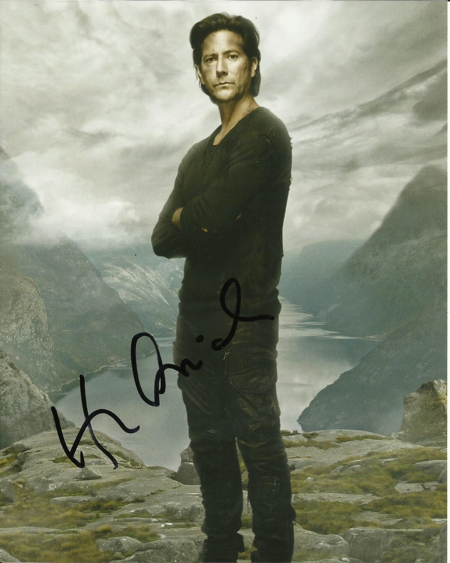 HENRY IAN CUSICK SIGNED THE 100 8X10 PHOTO (3)
