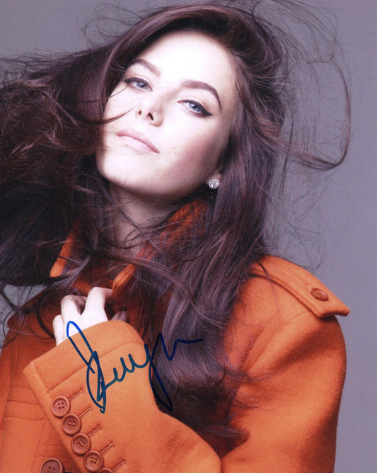 KAYA SCODELARIO SIGNED SEXY 10X8 PHOTO (3)