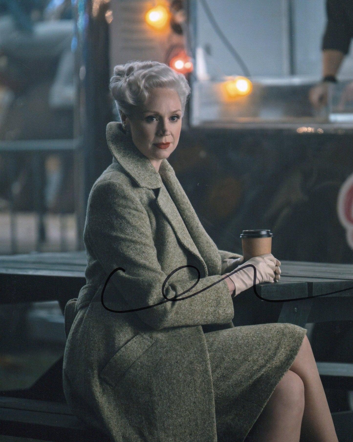 GWENDOLINE CHRISTIE SIGNED WEDNESDAY 10X8 PHOTO (1)