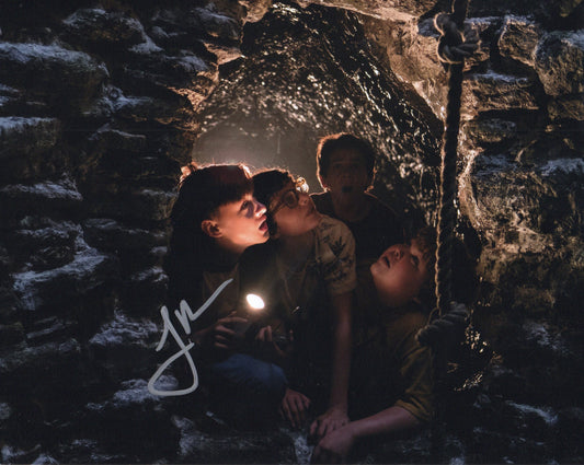 JAEDEN MARTELL SIGNED IT 8X10 PHOTO (3)