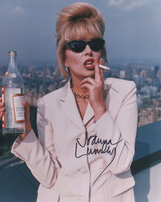 JOANNA LUMLEY SIGNED AB FAB 10X8 PHOTO (7)
