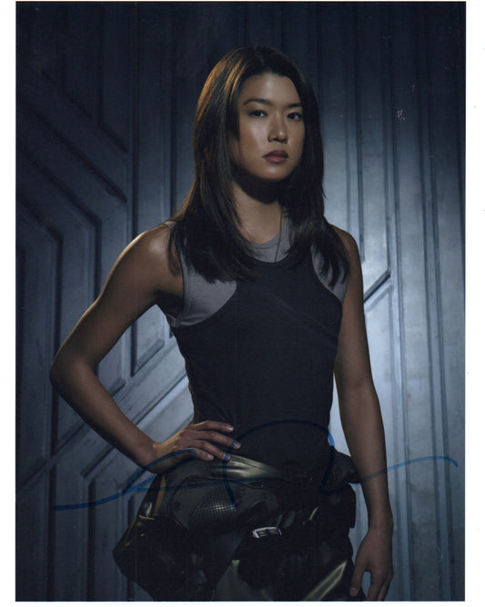 GRACE PARK SIGNED BATTLESTAR GALACTICA 10X8 PHOTO (2)