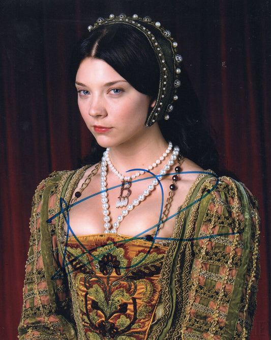 NATALIE DORMER SIGNED THE TUDORS 8X10 PHOTO (1)