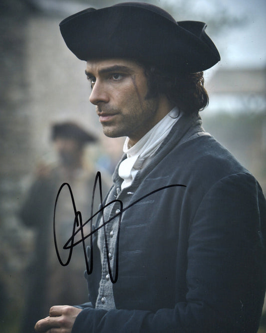 AIDAN TURNER SIGNED POLDARK 8X10 PHOTO
