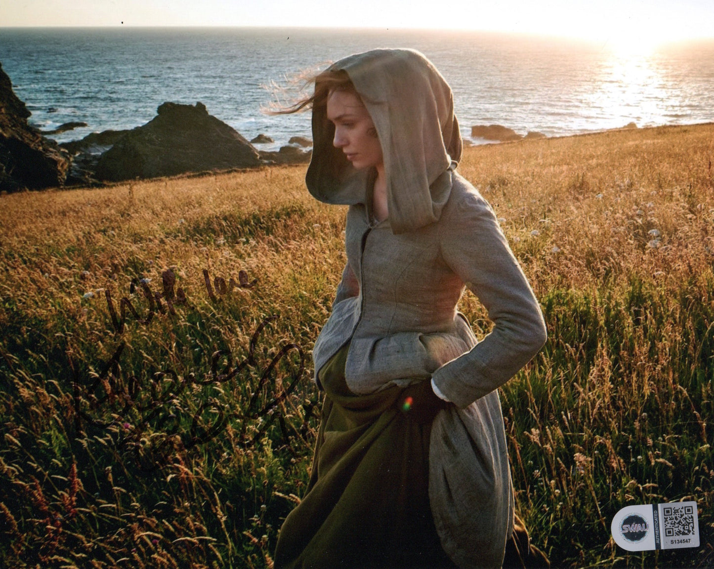 ELEANOR TOMLINSON SIGNED SEXY POLDARK 10X8 PHOTO (2) ALSO SWAU