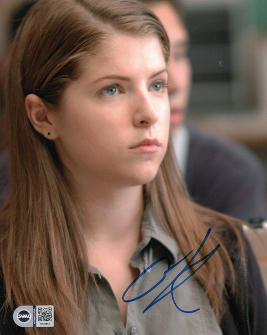 ANNA KENDRICK SIGNED TWILIGHT 10X8 PHOTO (1) ALSO SWAU