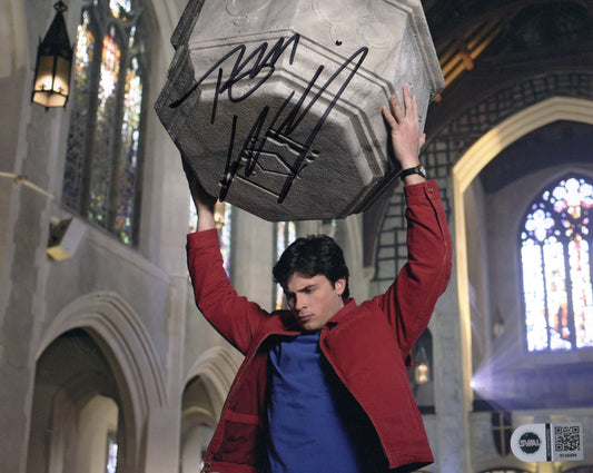 TOM WELLING SIGNED SMALLVILLE 8X10 PHOTO (3) ALSO SWAU