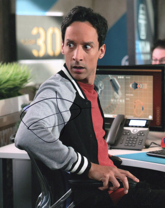DANNY PUDI SIGNED POWERLESS 10X8 PHOTO