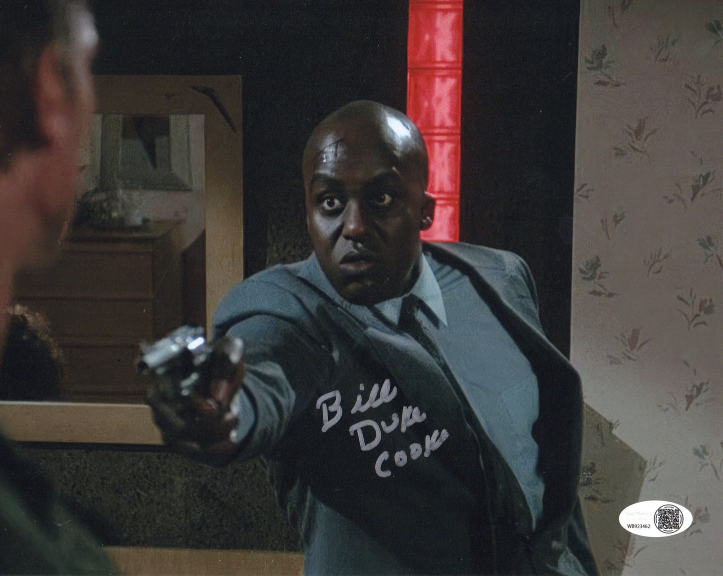 BILL DUKE SIGNED COMMANDO 8X10 PHOTO ALSO JSA