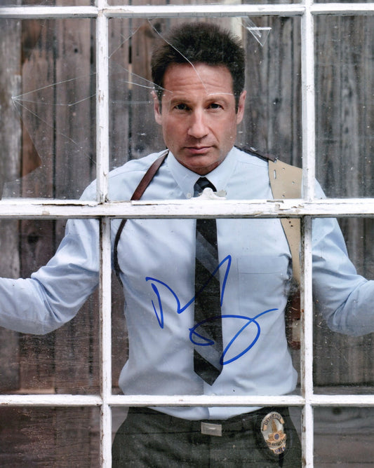DAVID DUCHOVNY SIGNED X-FILES 8X10 PHOTO (6)