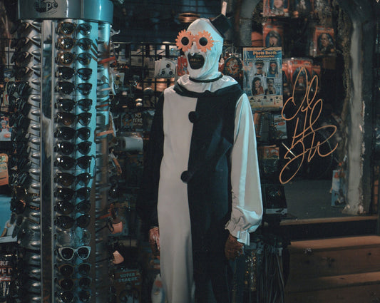 DAVID HOWARD THORNTON SIGNED TERRIFIER 8X10 PHOTO (12)