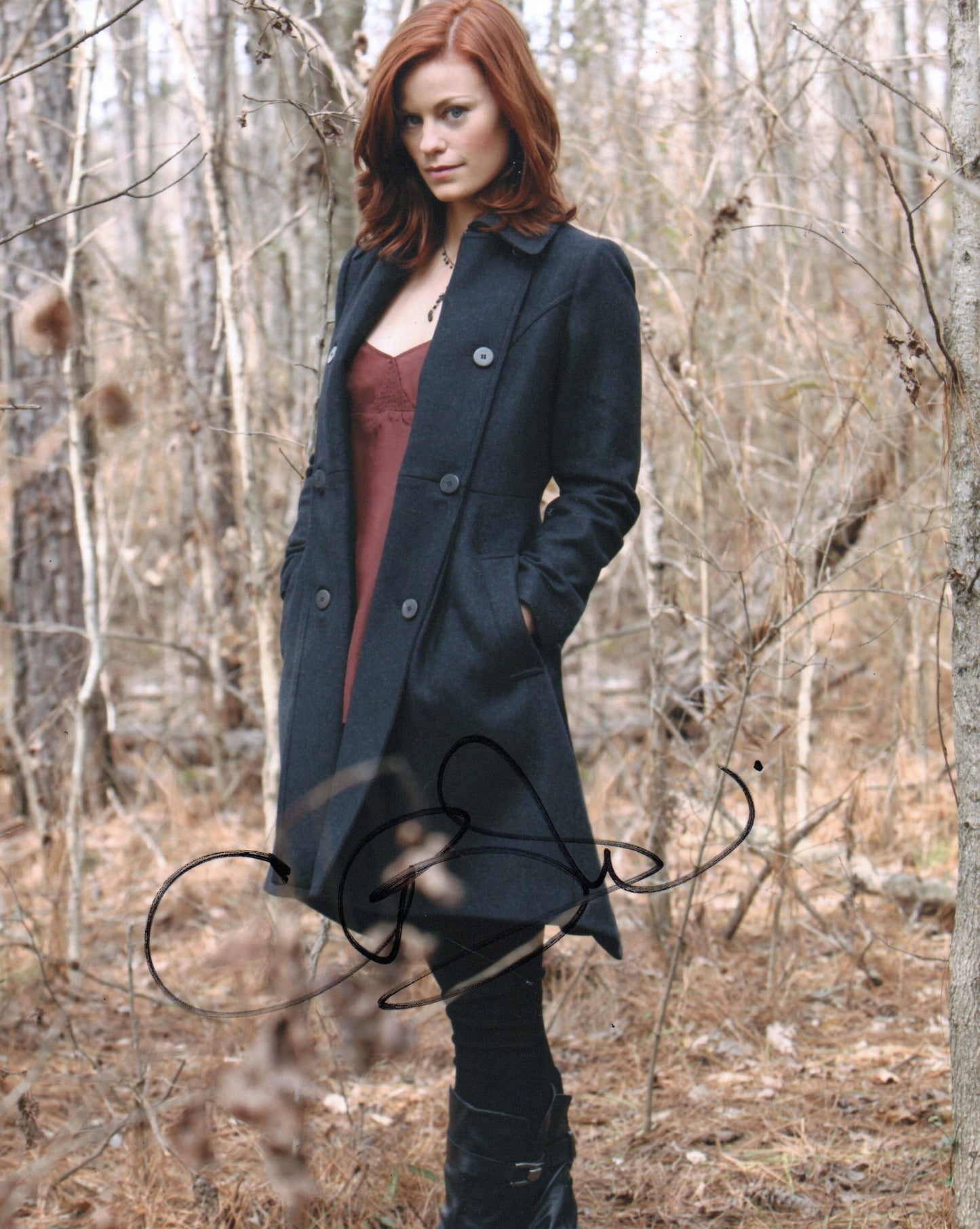 CASSIDY FREEMAN SIGNED THE VAMPIRE DIARIES 10X8 PHOTO (1)