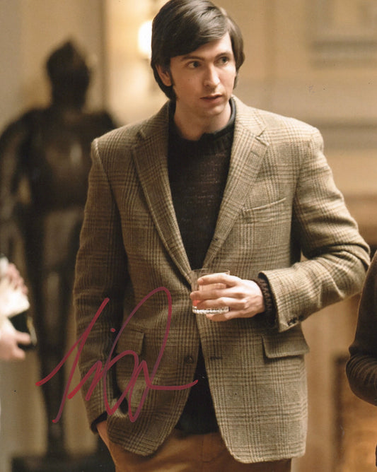 NICHOLAS BRAUN SIGNED SUCCESSION 8X10 PHOTO (3)