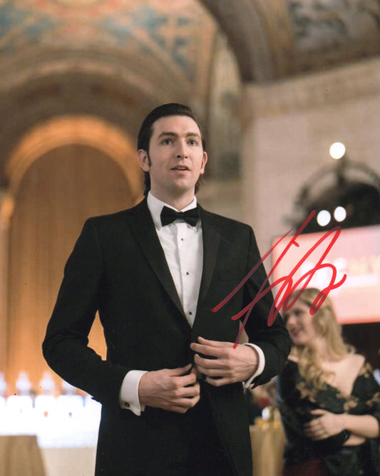 NICHOLAS BRAUN SIGNED SUCCESSION 8X10 PHOTO (4)