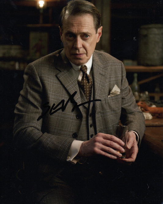 STEVE BUSCEMI SIGNED BOARDWALK EMPIRE 8X10 PHOTO (1)