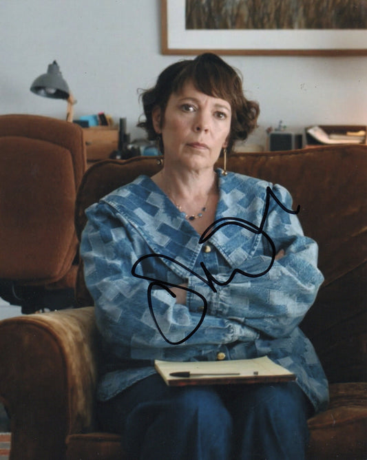 OLIVIA COLMAN SIGNED THE ROSES 10X8 PHOTO