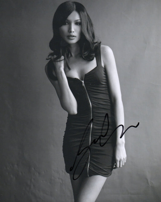GEMMA CHAN SIGNED SEXY 10X8 PHOTO (10)
