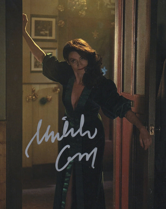 MICHELLE GOMEZ SIGNED THE CHILLING ADVENTURES OF SABRINA 10X8 PHOTO (1)