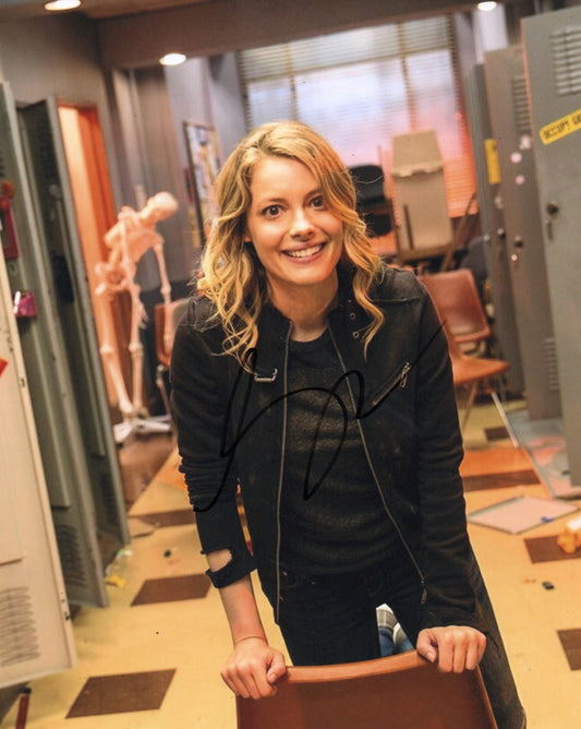 GILLIAN JACOBS SIGNED SEXY COMMUNITY 10X8 PHOTO (4) VIDEO PROOF