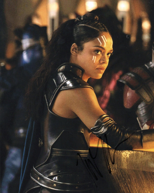 TESSA THOMPSON SIGNED THOR 8X10 PHOTO (1)
