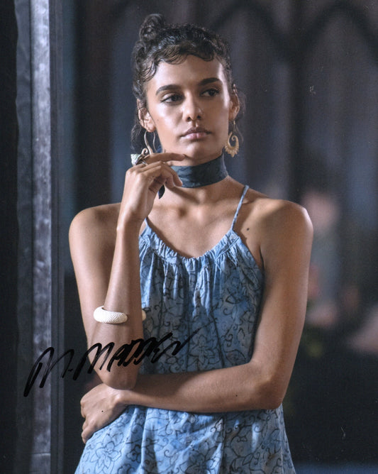 MADELEINE MADDEN SIGNED TIDELANDS 8X10 PHOTO (1)