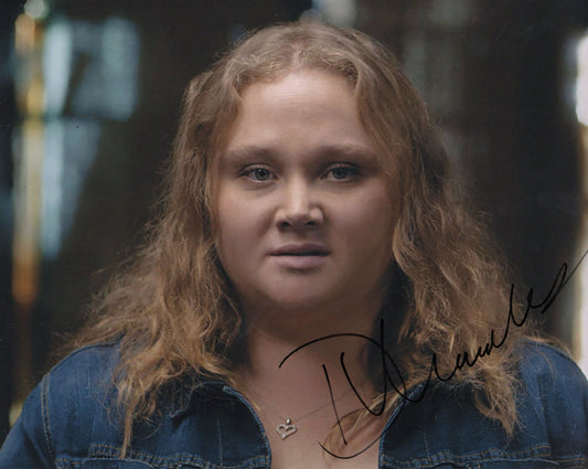 DANIELLE MACDONALD SIGNED BIRD BOX 8X10 PHOTO (1)