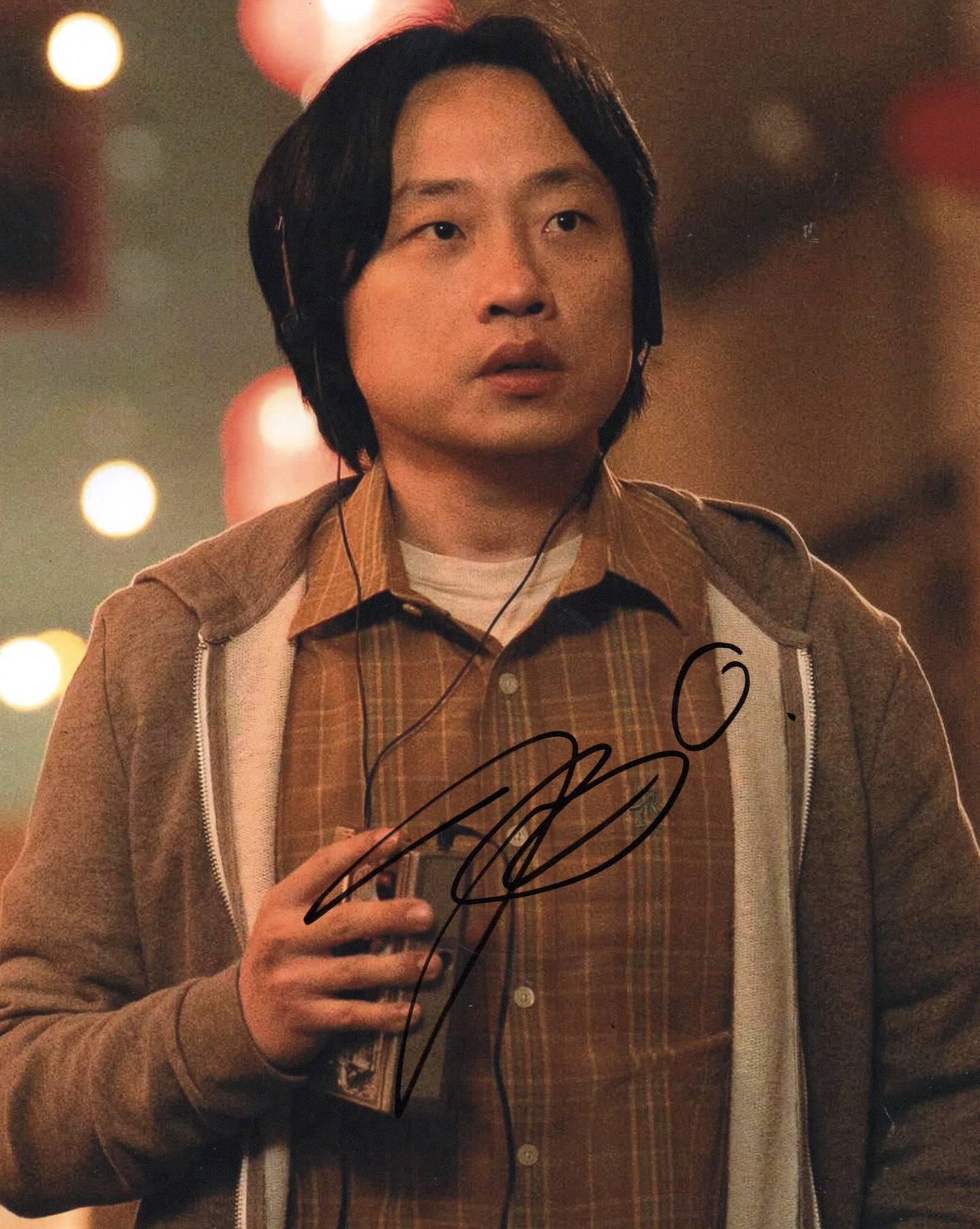 JIMMY O.YANG SIGNED INTERIOR CHINATOWN 8X10 PHOTO (1)