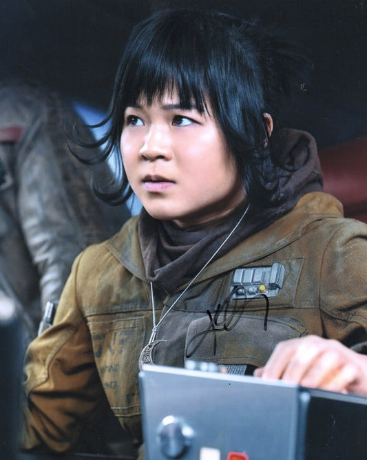 KELLY MARIE TRAN SIGNED STAR WARS 10X8 PHOTO (4)