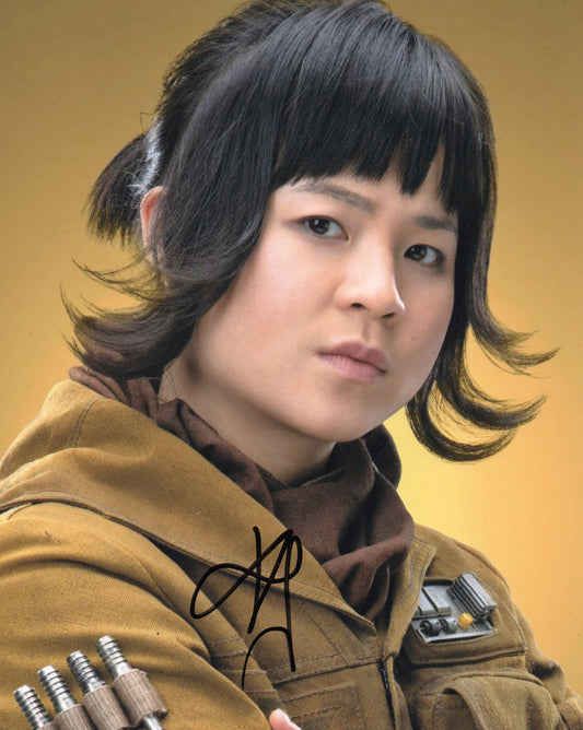KELLY MARIE TRAN SIGNED STAR WARS 10X8 PHOTO (5)