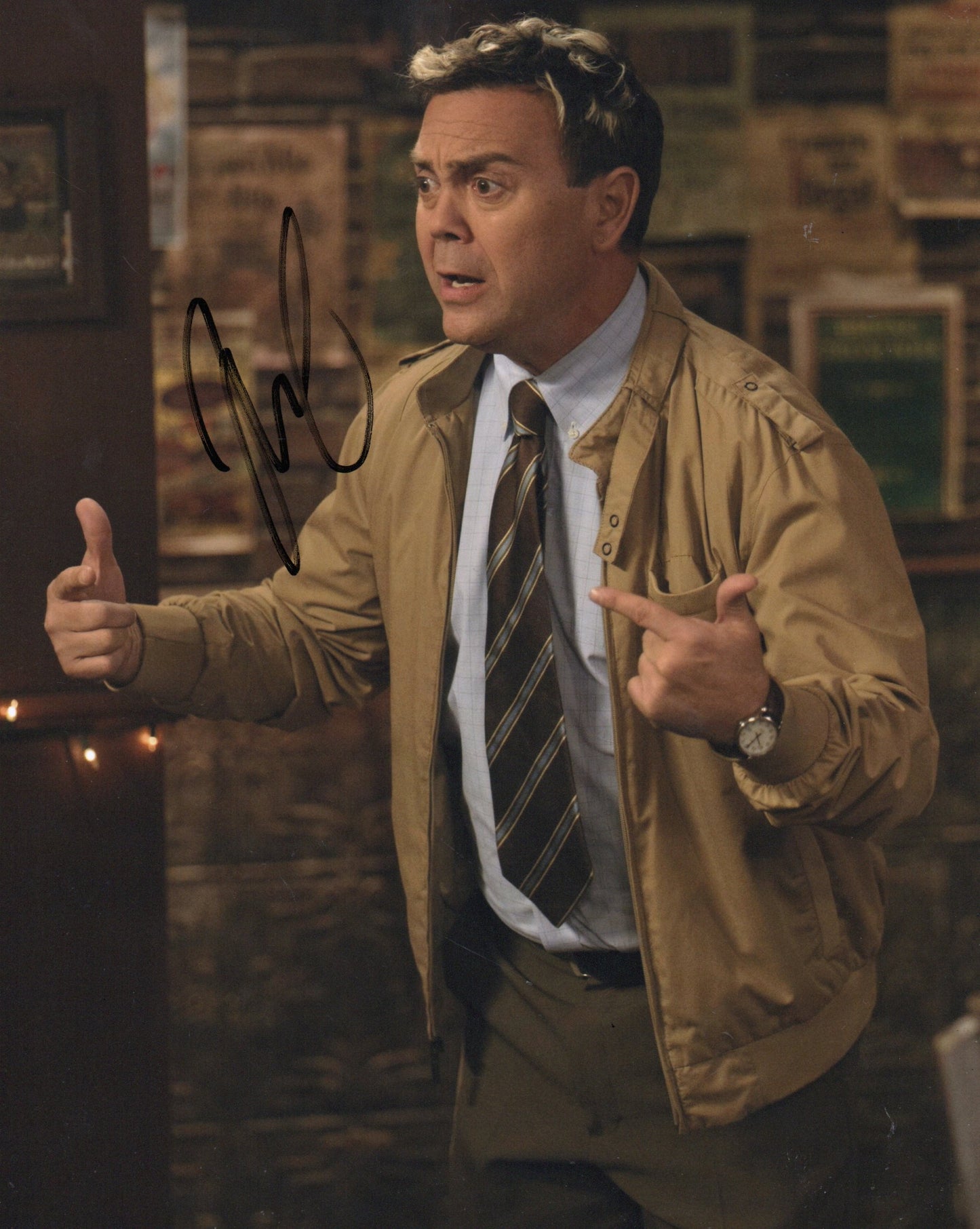 JOE LO TRUGLIO SIGNED BROOKLYN NINE-NINE 8X10 PHOTO (6)